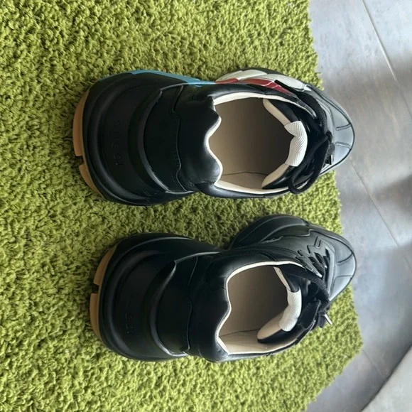 Gucci rhyton shoes
